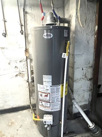 424 LIGHTHOUSE Street, Erie, PA 16507