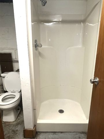 424 LIGHTHOUSE Street, Erie, PA 16507