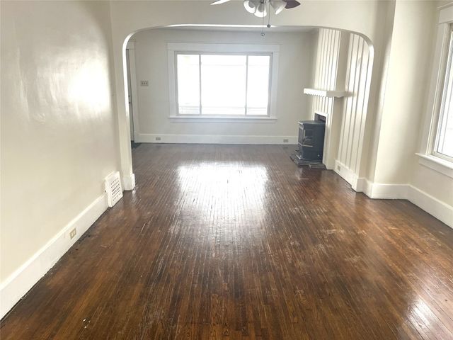 424 LIGHTHOUSE Street, Erie, PA 16507