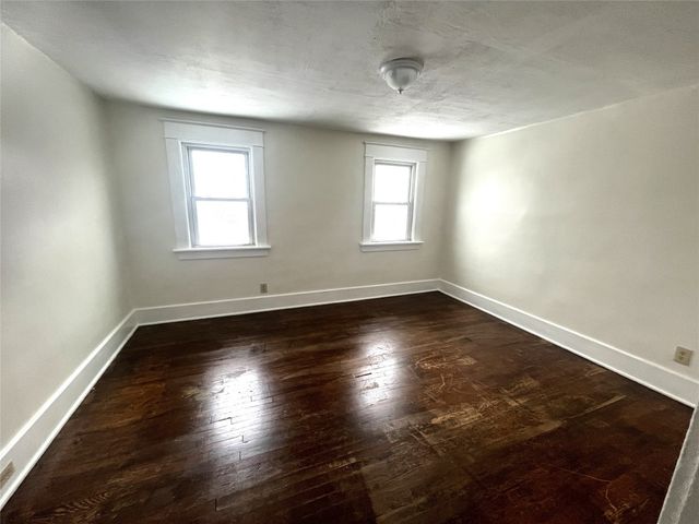 424 LIGHTHOUSE Street, Erie, PA 16507