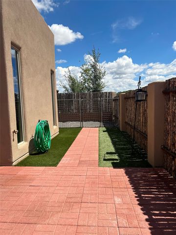 24 Pinon Doblado, Santa Fe, NM 87508