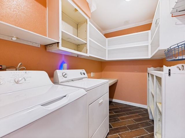 829 Broadmoor Drive, Mesquite, TX 75149