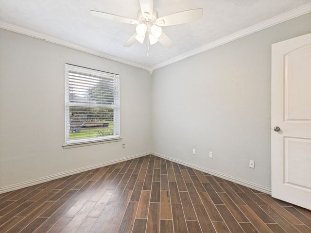 829 Broadmoor Drive, Mesquite, TX 75149