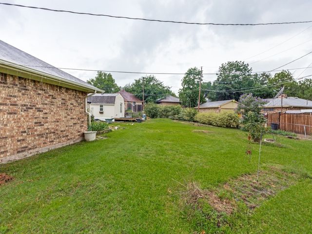 829 Broadmoor Drive, Mesquite, TX 75149