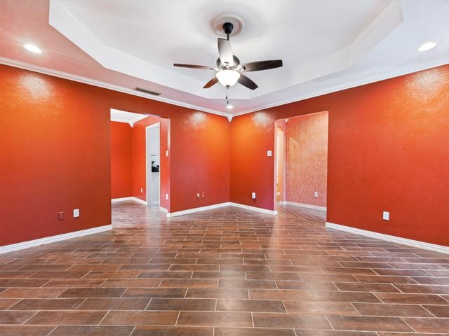 829 Broadmoor Drive, Mesquite, TX 75149