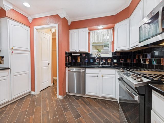 829 Broadmoor Drive, Mesquite, TX 75149