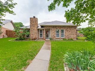 829 Broadmoor Drive, Mesquite, TX 75149