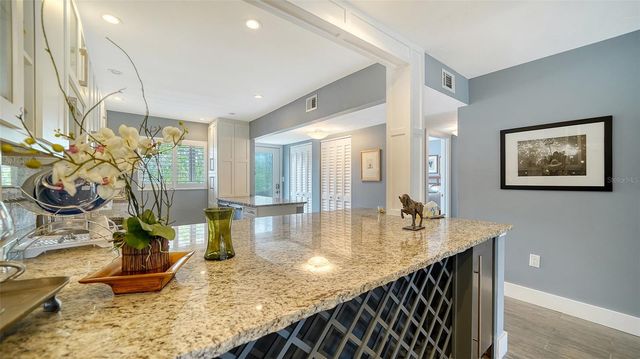 1601 PELICAN POINT DRIVE HA212, Sarasota, FL 34231