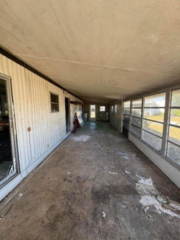 8500 SE Eagle Avenue, Hobe Sound, FL 33455