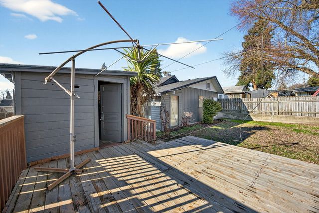 522 Pearl Street, Medford, OR 97504