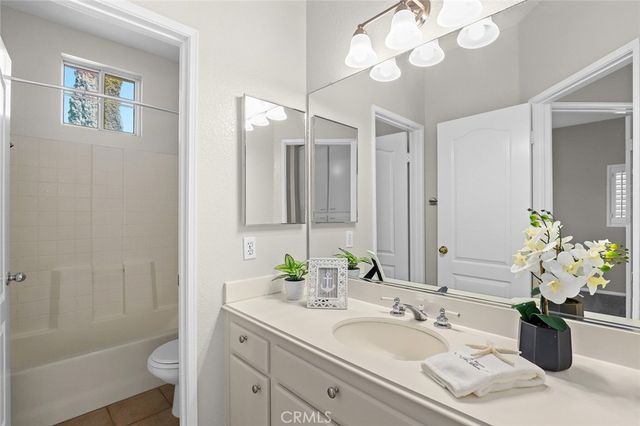 1000 S Volterra, Anaheim, CA 92808