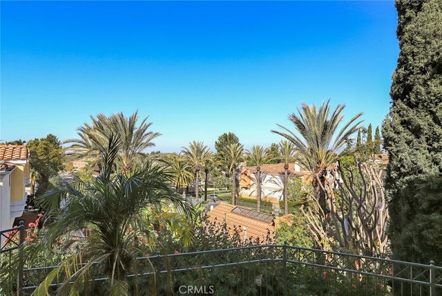 1000 S Volterra, Anaheim, CA 92808
