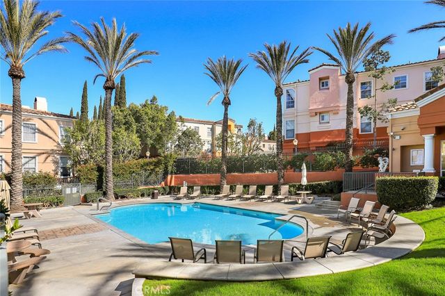 1000 S Volterra, Anaheim, CA 92808