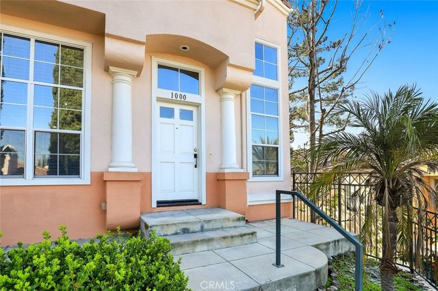 1000 S Volterra, Anaheim, CA 92808