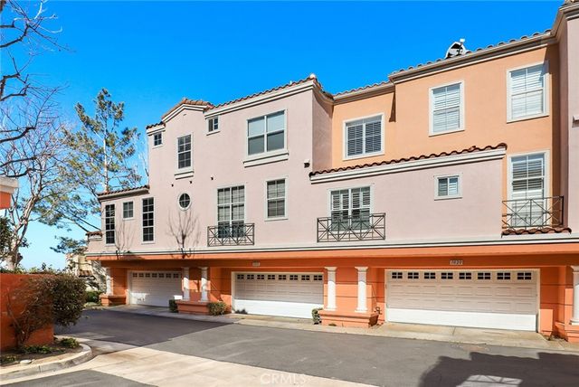 1000 S Volterra, Anaheim, CA 92808