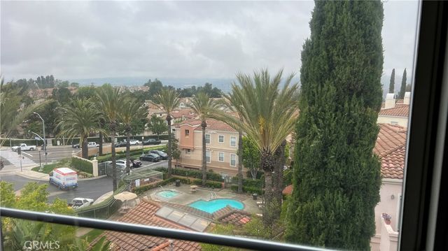 1000 S Volterra, Anaheim, CA 92808