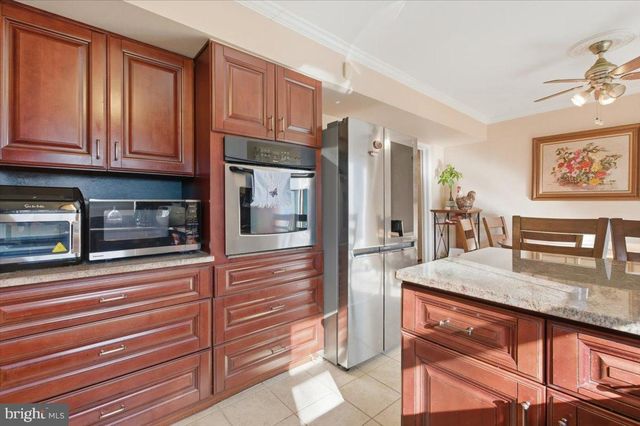 13315 PENNYPACKER LN, Fairfax, VA 22033