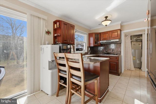 13315 PENNYPACKER LN, Fairfax, VA 22033