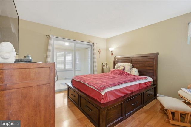 13315 PENNYPACKER LN, Fairfax, VA 22033