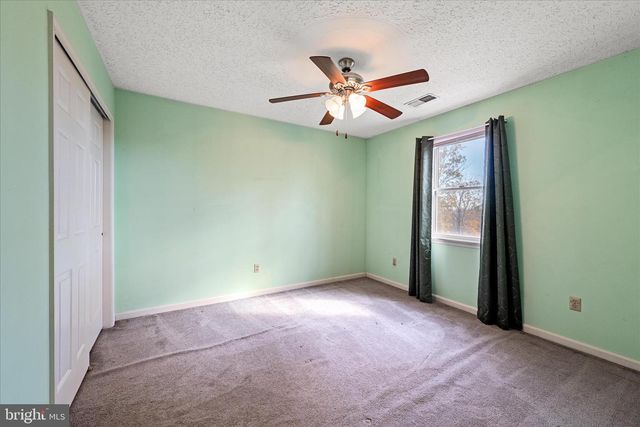 4403 BACK MOUNTAIN RD, Winchester, VA 22602