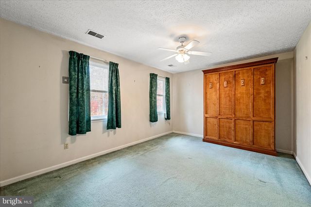 4403 BACK MOUNTAIN RD, Winchester, VA 22602