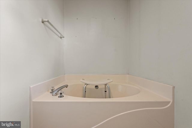 4403 BACK MOUNTAIN RD, Winchester, VA 22602