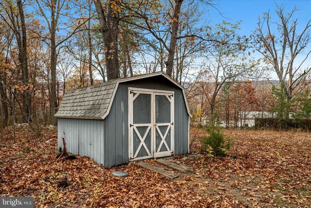 4403 BACK MOUNTAIN RD, Winchester, VA 22602