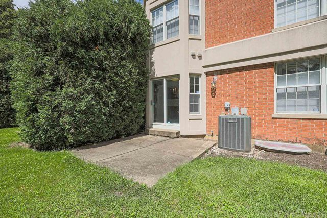 407 Town Place Circle 407, Buffalo Grove, IL 60089