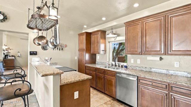 4520 N Calle Cadenza, Tucson, AZ 85745