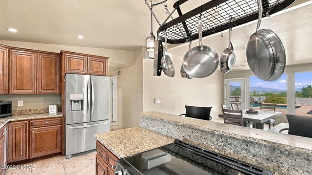 4520 N Calle Cadenza, Tucson, AZ 85745