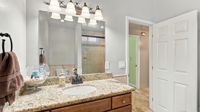 4520 N Calle Cadenza, Tucson, AZ 85745