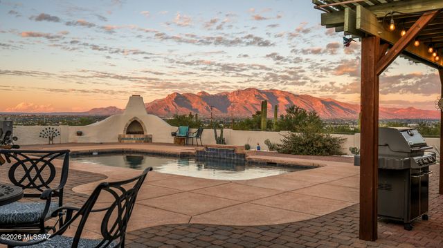 4520 N Calle Cadenza, Tucson, AZ 85745