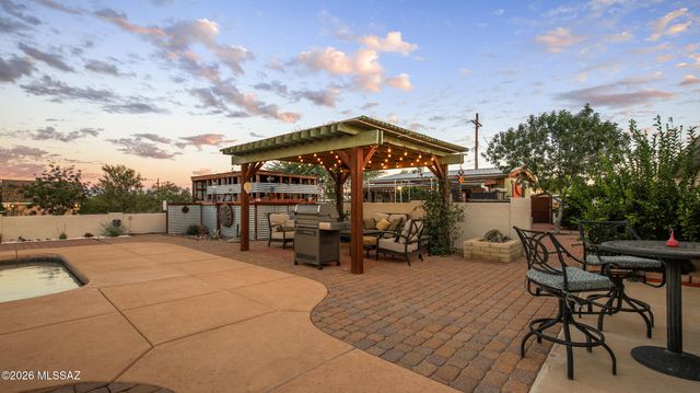 4520 N Calle Cadenza, Tucson, AZ 85745