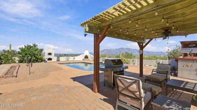 4520 N Calle Cadenza, Tucson, AZ 85745