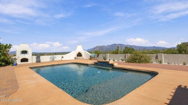 4520 N Calle Cadenza, Tucson, AZ 85745