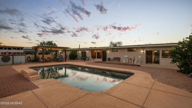4520 N Calle Cadenza, Tucson, AZ 85745