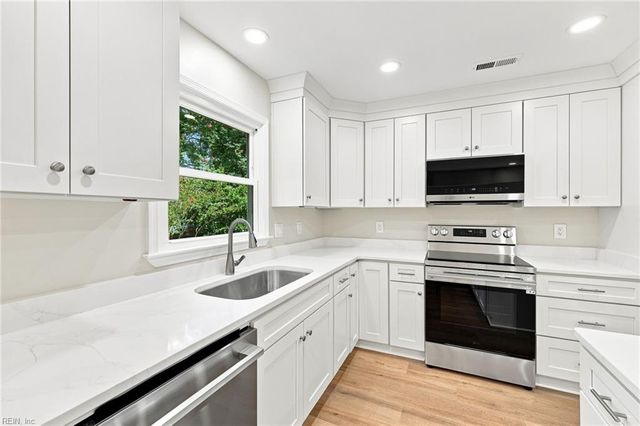 847 Weyanoke LN, Newport News, VA 23608