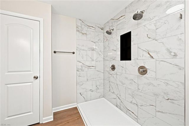 847 Weyanoke LN, Newport News, VA 23608
