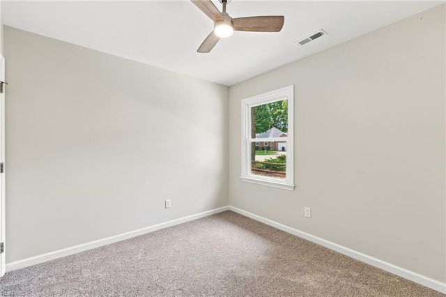 847 Weyanoke LN, Newport News, VA 23608
