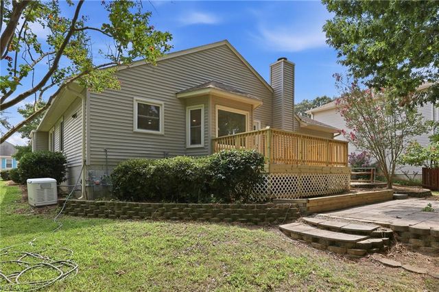 847 Weyanoke LN, Newport News, VA 23608