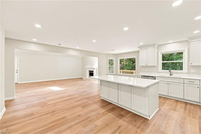 847 Weyanoke LN, Newport News, VA 23608
