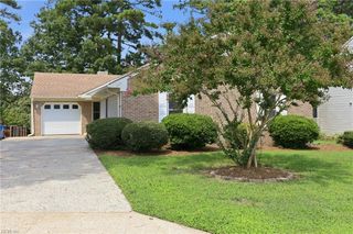 847 Weyanoke LN, Newport News, VA 23608