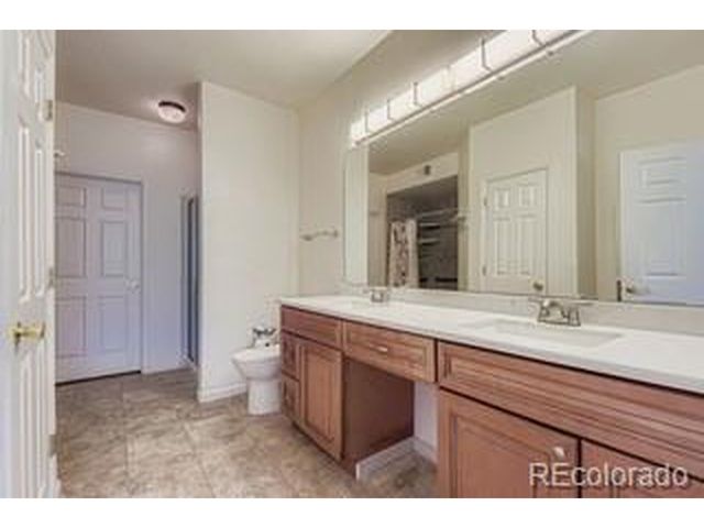 9836 W Freiburg Dr 4-B, Littleton, CO 80127