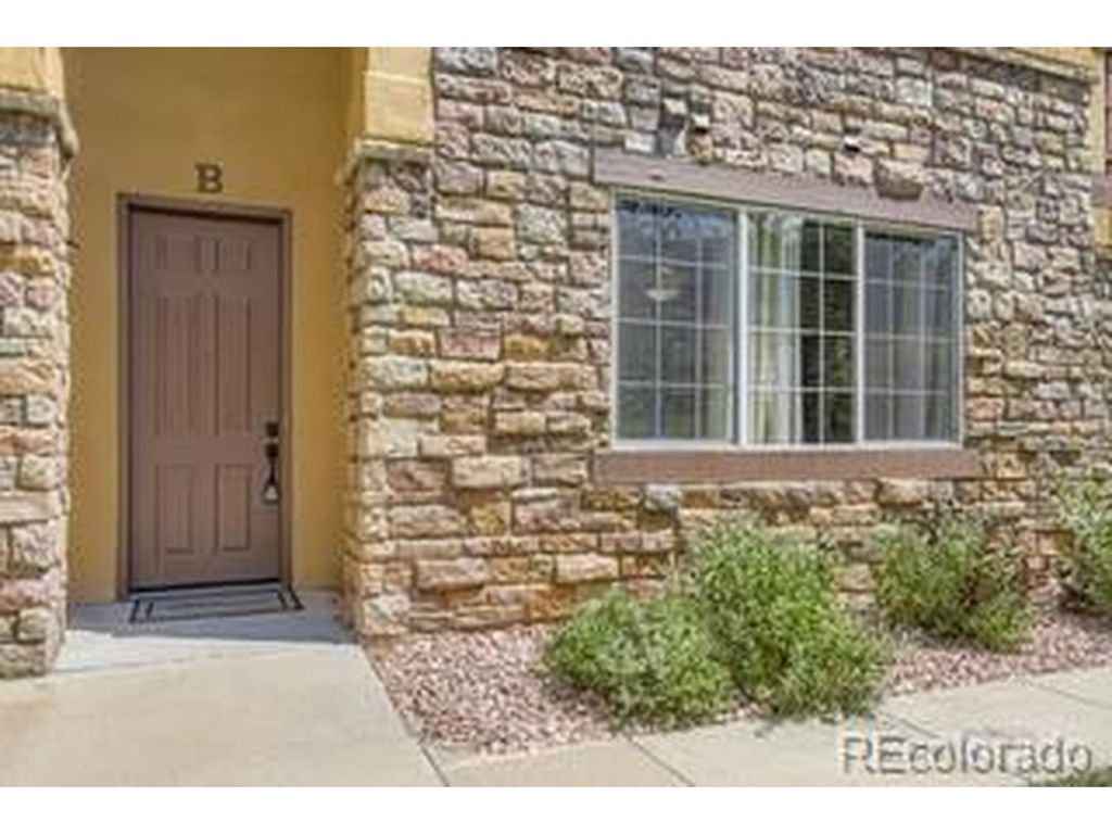 9836 W Freiburg Dr 4-B, Littleton, CO 80127