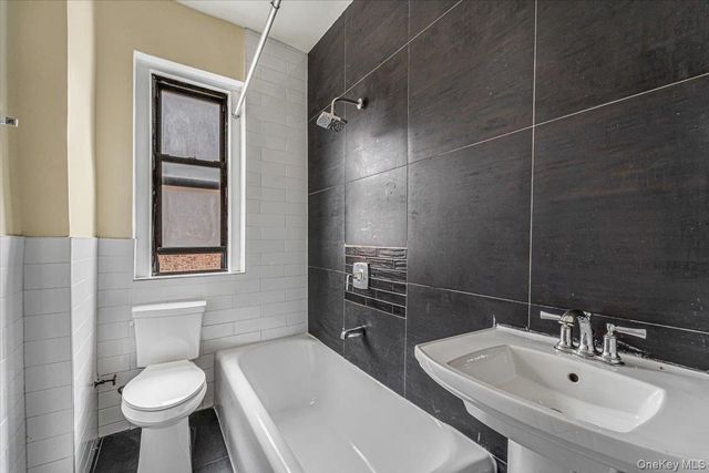 2186 Cruger Avenue 4B, Bronx, NY 10462