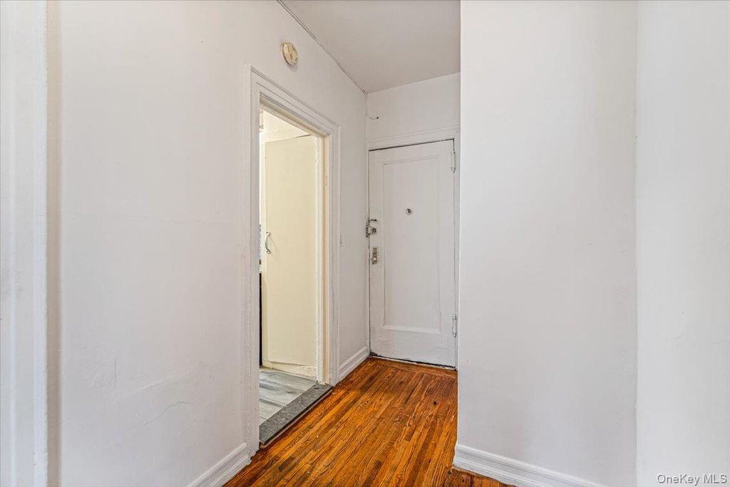 2186 Cruger Avenue 4B, Bronx, NY 10462 — photo 4