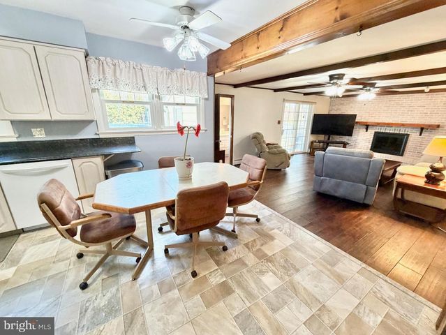 460 STATION RD, Roebling, NJ 08554