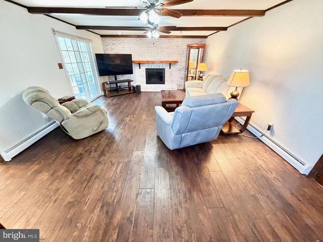 460 STATION RD, Roebling, NJ 08554