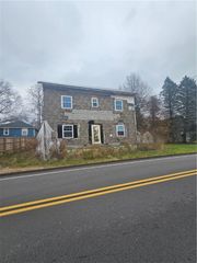 150 Main St, Donegal, PA 15628