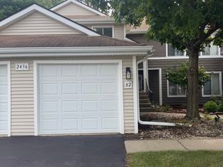 2436 W Salem Court B2, Woodridge, IL 60517